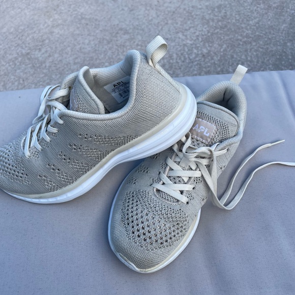 APL - Picture 3 of 14